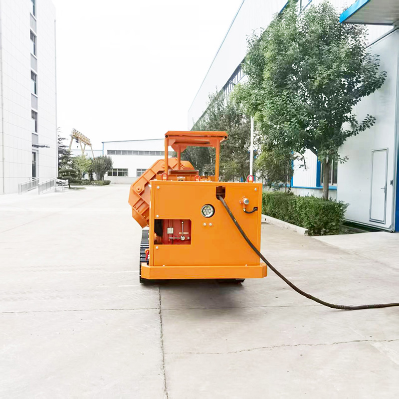 Chargeuse de roches sur chenilles