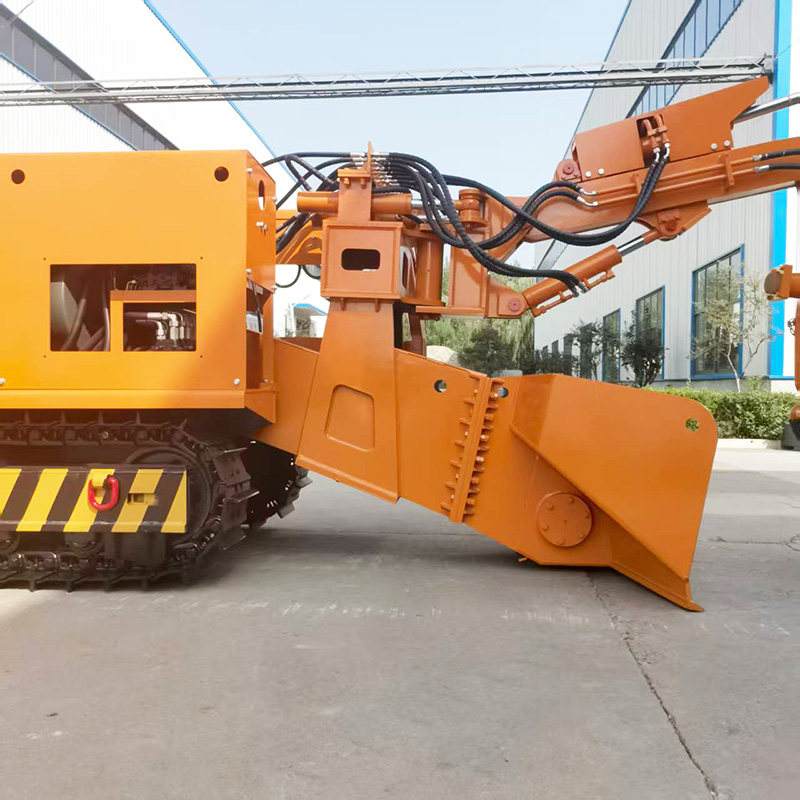 Специализированный погрузчик для навоза