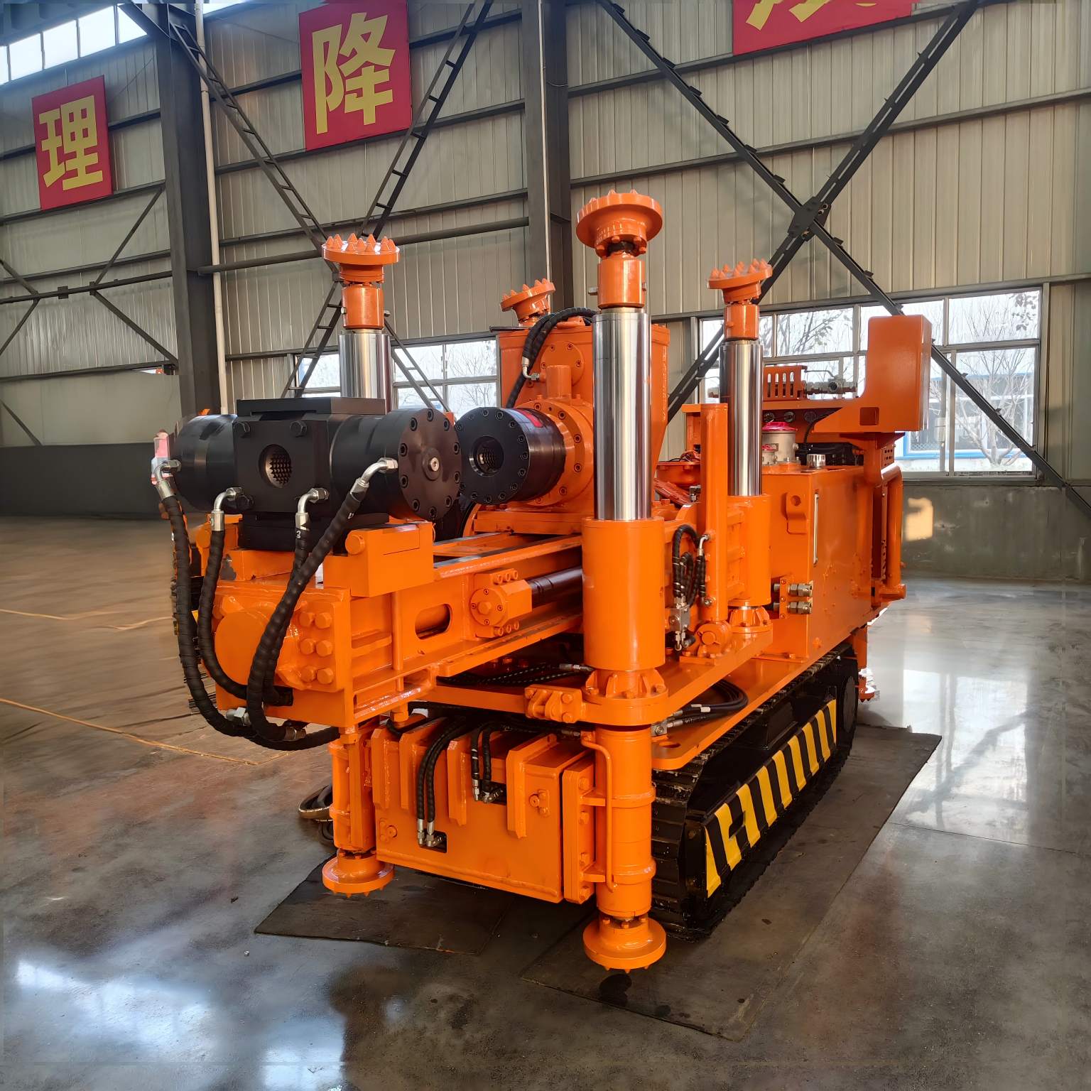 เครื่องเจาะถนนใต้ดิน