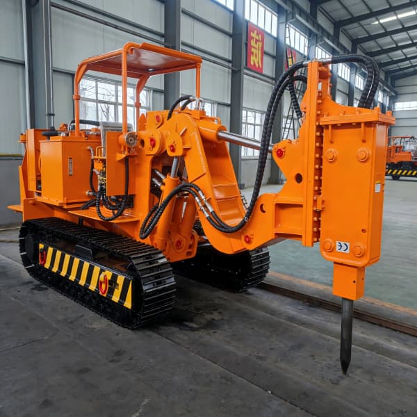 Máy xúc lật đổ đá kiểu đổ nghiêng thay đổi nhanh Máy xúc lật đổ đá kiểu đổ nghiêng thay đổi nhanh